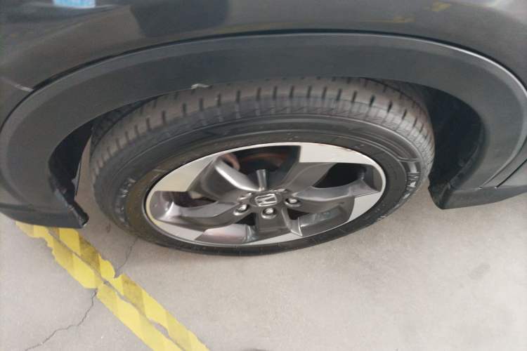 Used Honda Vezel 2016 1.8L CVT Front-Wheel Drive Pioneer Edition