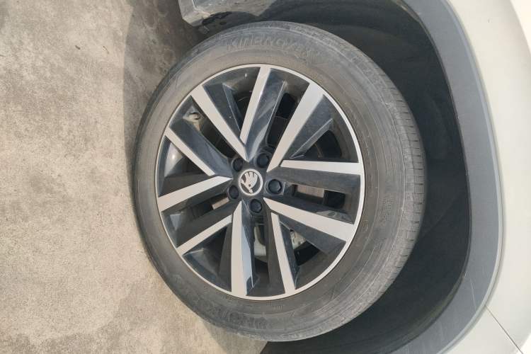 Used Skoda Kamiq 2020 Facelift GT 1.5L Automatic Comfort Edition China VI Standard