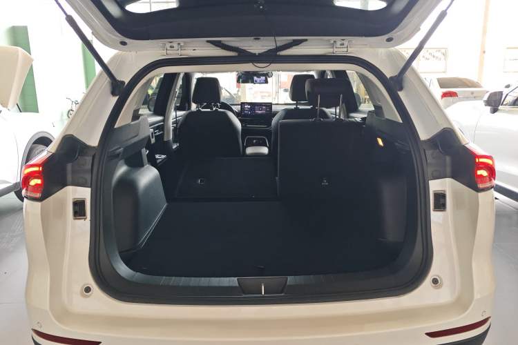 Used Haval H6 2023 National Trend Edition 1.5T Automatic Champion Version Trunk