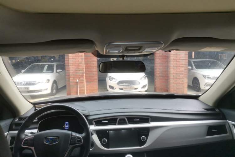 Used Geely Auto Emgrand X7 Sport 2018 1.8TD Automatic Two-Wheel Drive Smart Connect 4G Internet Edition