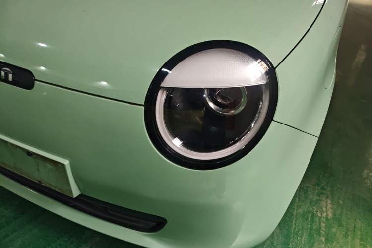 Used CHANGAN NEVO Lumin 2022 155 km – Refreshingly Sweet Edition Left Front Headlight