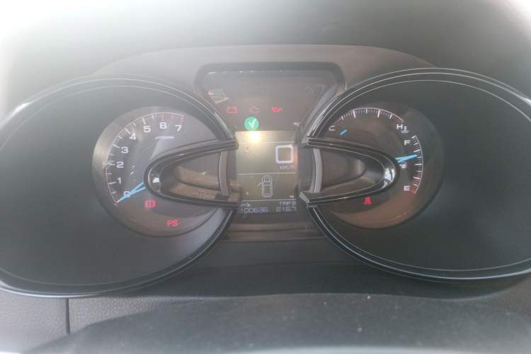 Used Dongfeng Aeolus AX7 2016 1.4T Manual Zhuyue Model Odometer Close Up