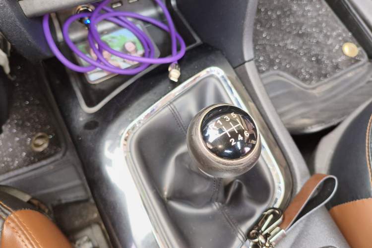 Used Soueast DX7 2017 1.5T Manual Luxury Model Gear Lever