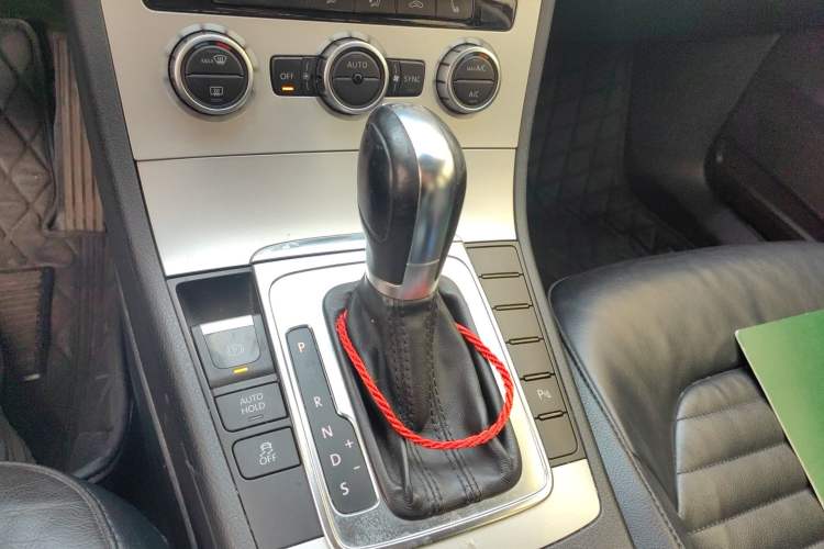 Used Volkswagen Magotan 2012 1.8TSI Luxury Model
