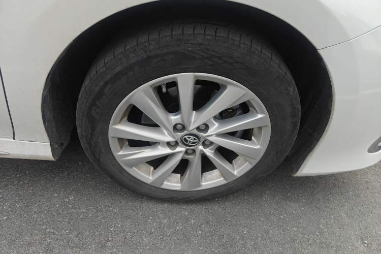 Used Toyota Camry 2023 2.0G Luxury Edition
