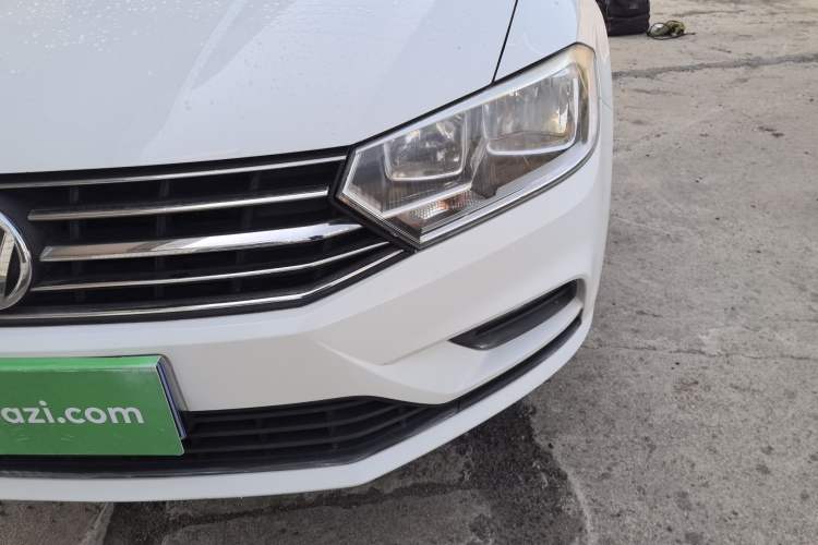 Used Volkswagen Bora 2018 1.5L Automatic Fashion Model Left Front Headlight