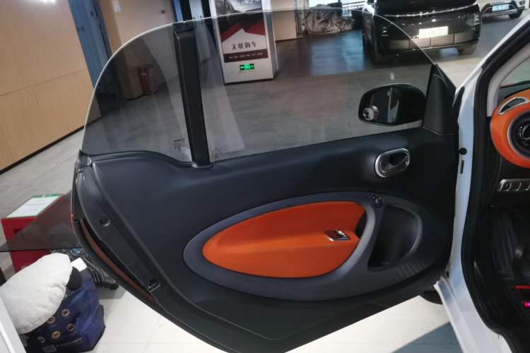 Used smart fortwo 2015 1.0L 52 kW Hardtop Passion Edition
