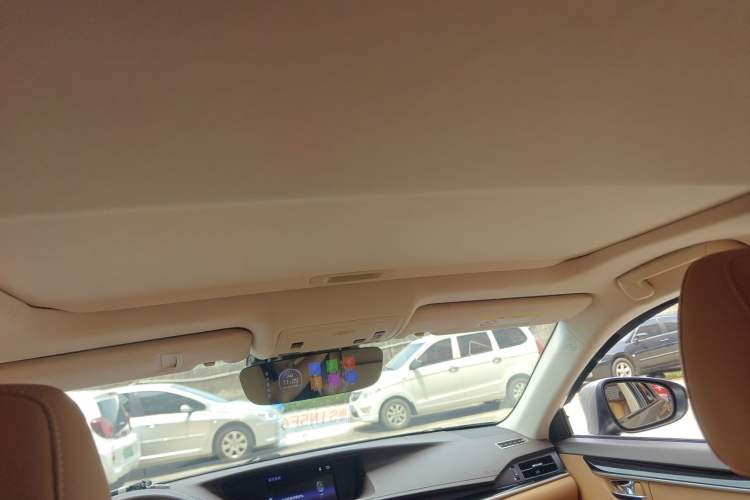 Used Lexus ES 2015 300h Comfort Edition
