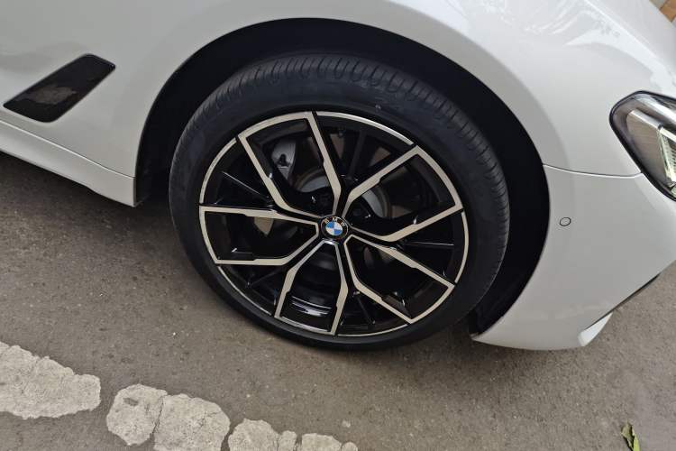 Used BMW 5 Series 2022 Revised Version 3 530Li Luxury Edition M Sport Package
