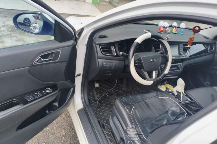 Used Hyundai Mistra 2016 1.8L Automatic Smart GLS Driver Seat