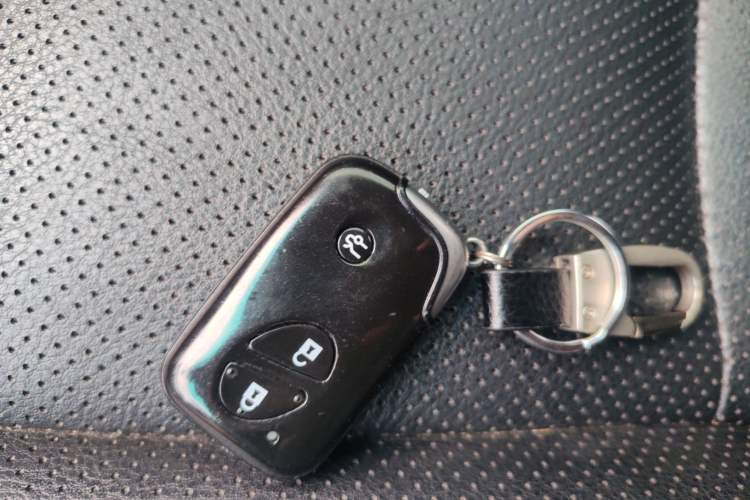 Used BYD S6 2014 2.4L Automatic Prestige 7-Seater