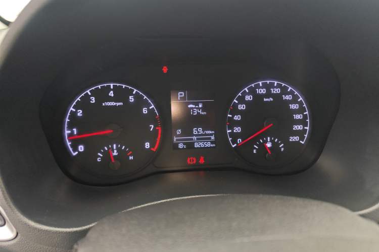 Used Hyundai Verna (new generation) 2016 1.4L Automatic Cool Edition GLS Instrument Cluster