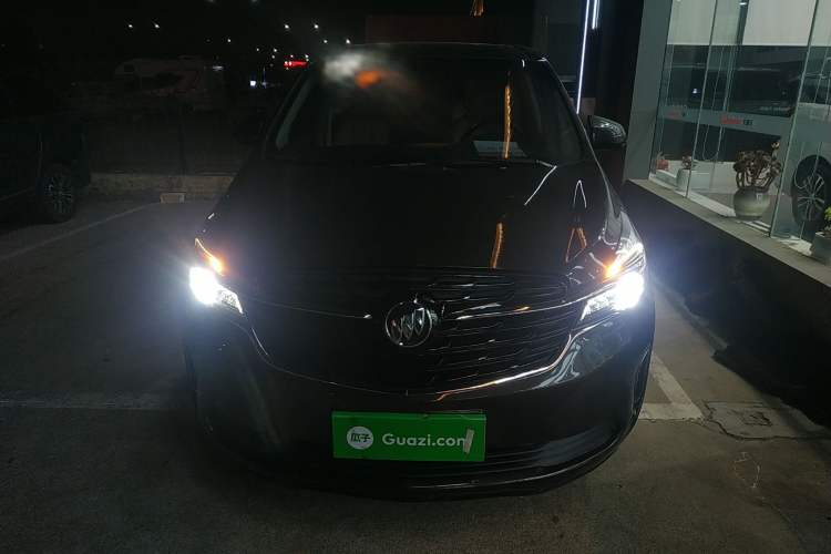 Used Buick GL8 2020 Land Business Class 652T Luxury Model
