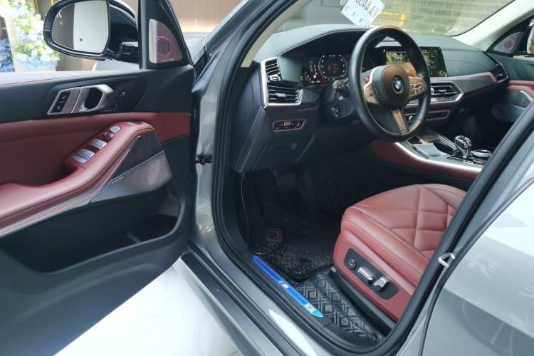 Used BMW X5 2022 Restyled xDrive 30Li Luxury Version M Sport Package