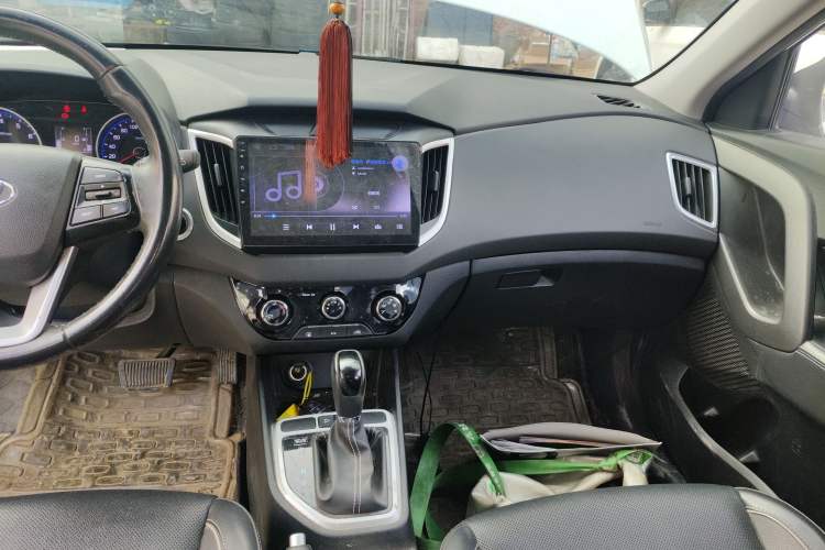 Used Hyundai ix25 2017 1.6L Automatic Smart Version
