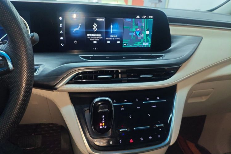 Used Buick GL8 2022 ES Landtrek 653T Comfort Edition