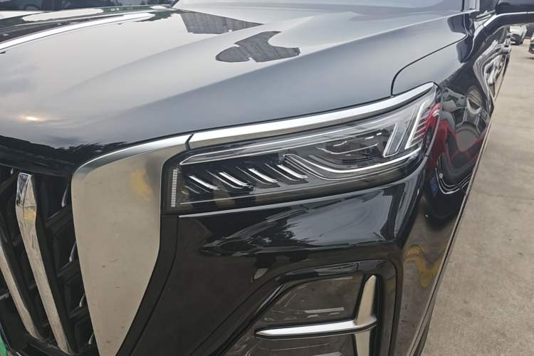 Used Hongqi HS5 2023 2.0T Qixiang Pro Edition

