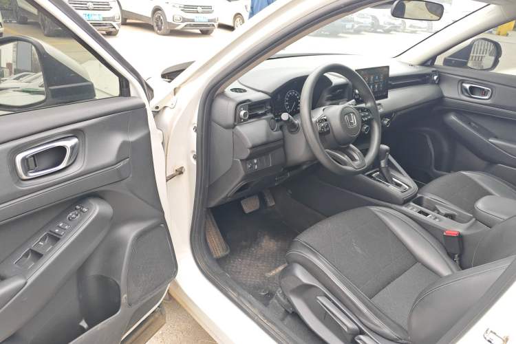 Used Honda Vezel 2023 1.5L CVT Tech Edition Driver Seat