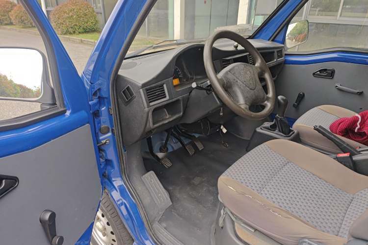 Used Wuling Zhiguang 2020 1.2L Practical Model China VI LSI Driver Seat