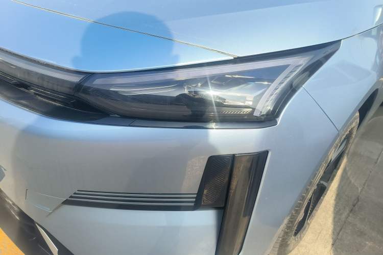 Used Geely Galaxy L6 2025 EM-i 140km Starship Edition
