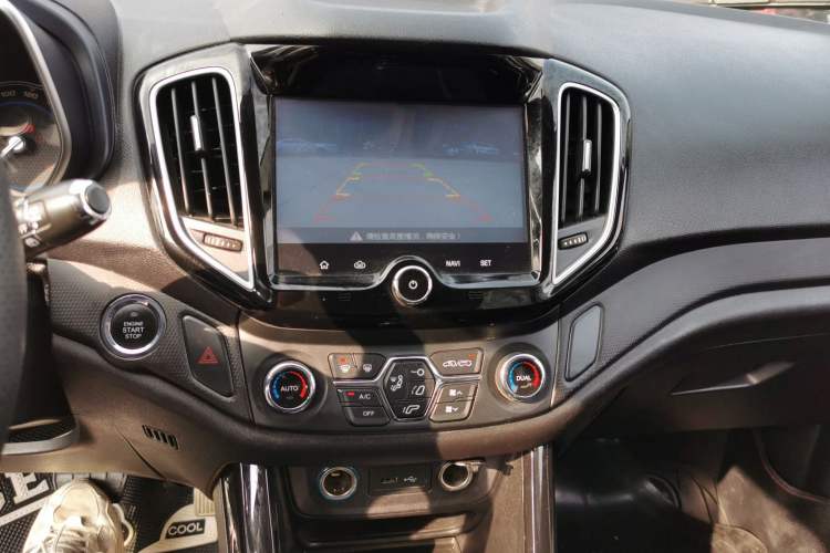 Used Chery Tiggo 5 2016 2.0L CVT Family Deluxe Edition