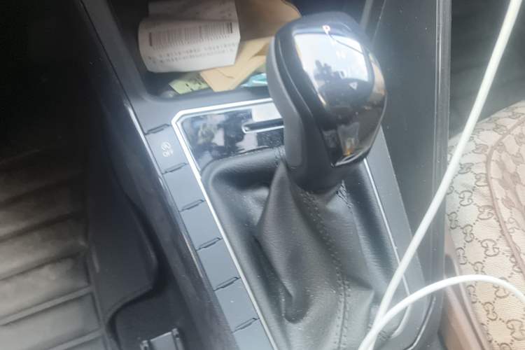 Used Volkswagen Lavida 2023 New Sharp 1.5L Automatic Excellent New Edition
