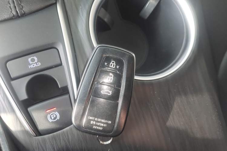 Used Toyota Camry 2021 2.0G Luxury Edition