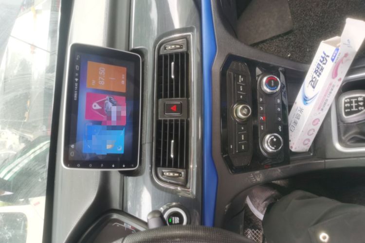 Used BAIC Weiwang M60 2017 1.5L Manual Silver Edition Audio And AC Panel