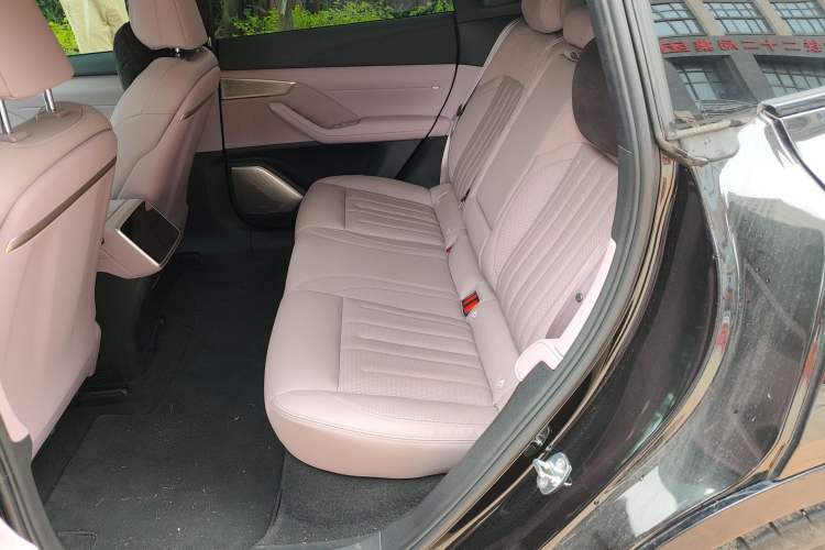 Used ONVO L60 2024 60 kWh Rear-Drive Version Left Rear Seat