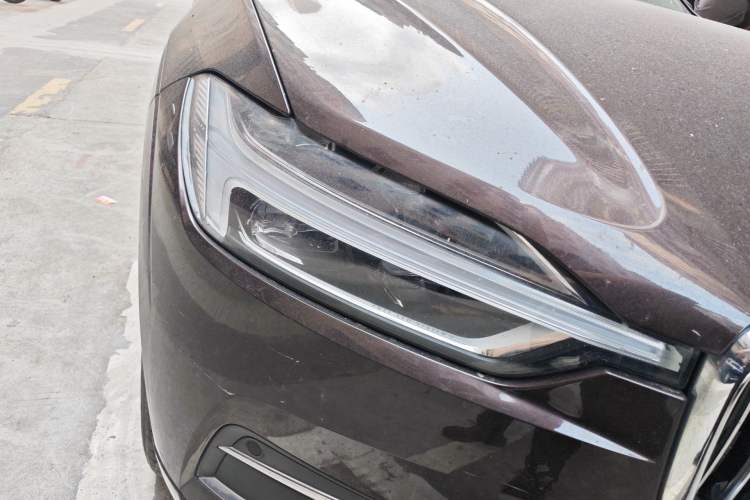 Used Volvo XC60 2020 T5 4x4 Zhiyi Luxury Edition Right Front Headlight