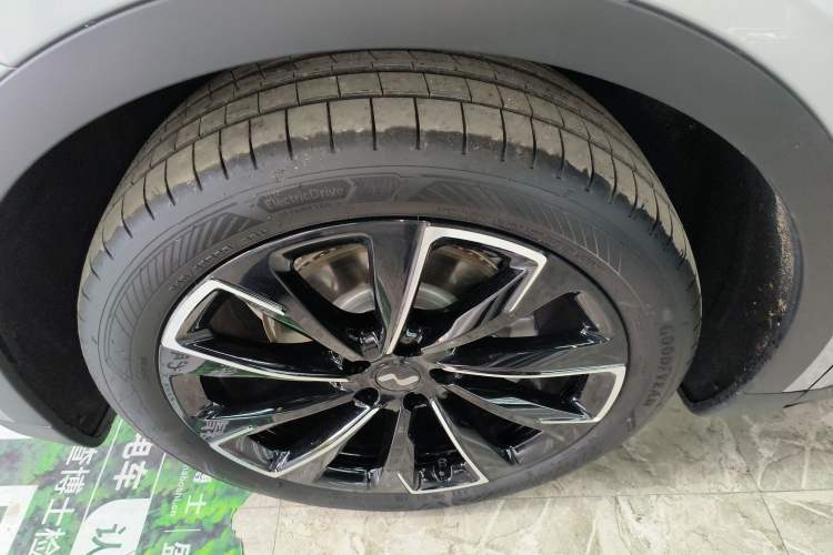 Used ONVO L60 2025 Model—60 kWh Rear-Wheel-Drive Version