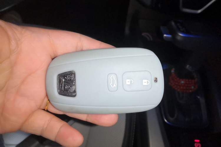 Used Luxgen U6 SUV 2014 1.8T ZhiZun Model
