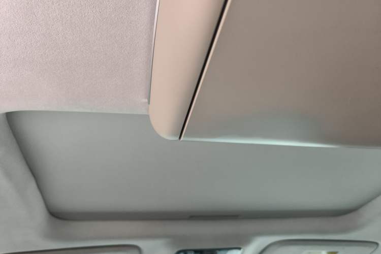 Used Buick Century 2023 2.0T Six-Seater Yinshi Edition
