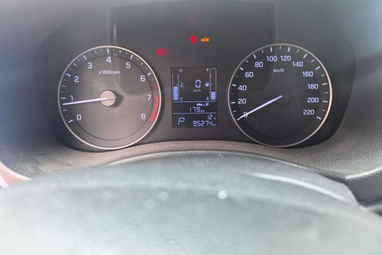 Used Hyundai ix25 2015 1.6L Automatic Two-Wheel Drive Smart GLS Trim
