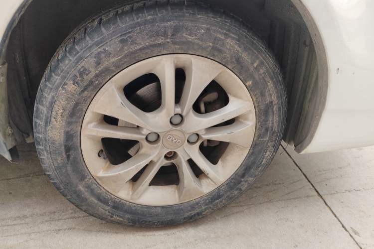 Used BYD F3 2015 Energy-Saving Edition 1.5L Manual Luxury Model