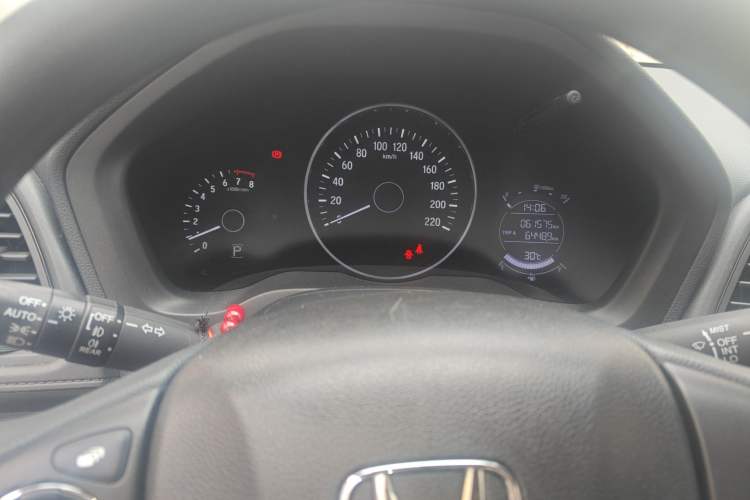 Used Honda Vezel 2022 1.5L CVT Phantom Night Pioneer Edition Instrument Cluster