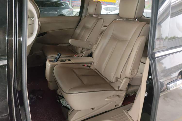 Used Nissan Quest 2015 3.5L SL Left Rear Seat