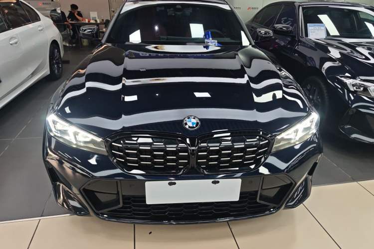 Used BMW 3 Series 2023 325i M Sport Night Edition Package Front