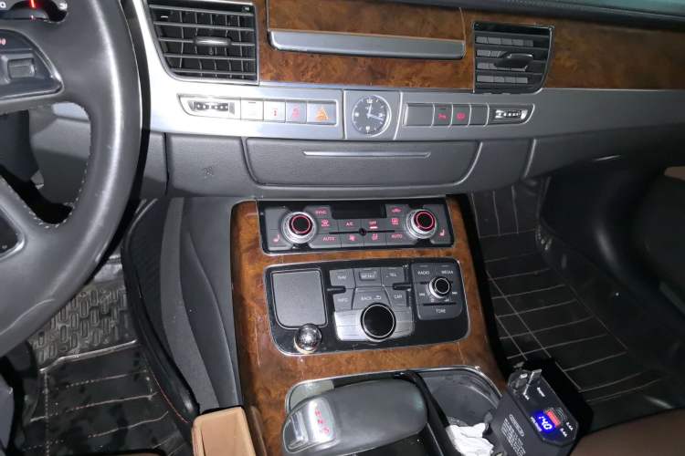 Used Audi A8 2013 A8L 30 FSI Comfort Model
