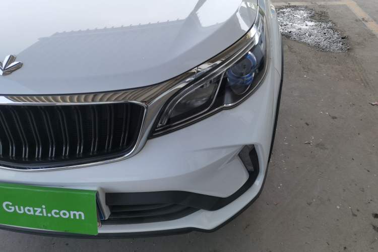 Used Livan X3 PRO 2022 1.5L Manual Little Cutie Left Front Headlight