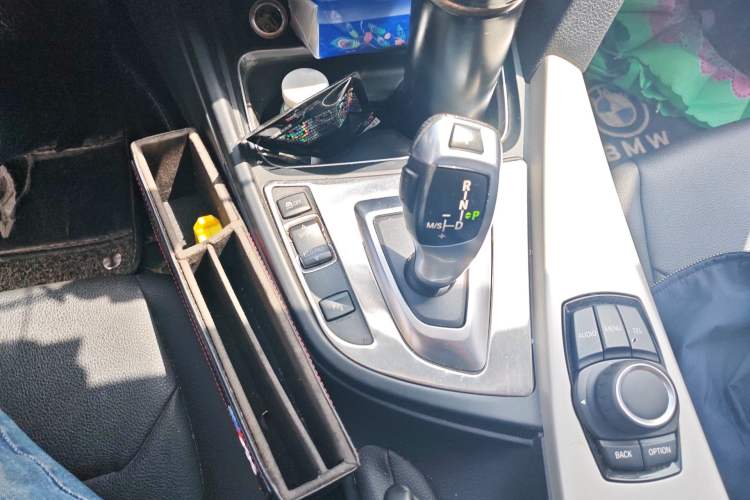 Used BMW 3 Series 2015 320Li Fashion Model
