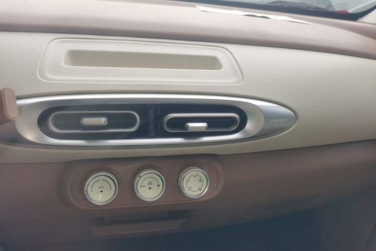 Used Wuling Hongguang MINIEV 2025 Four-Door Version Advanced Edition