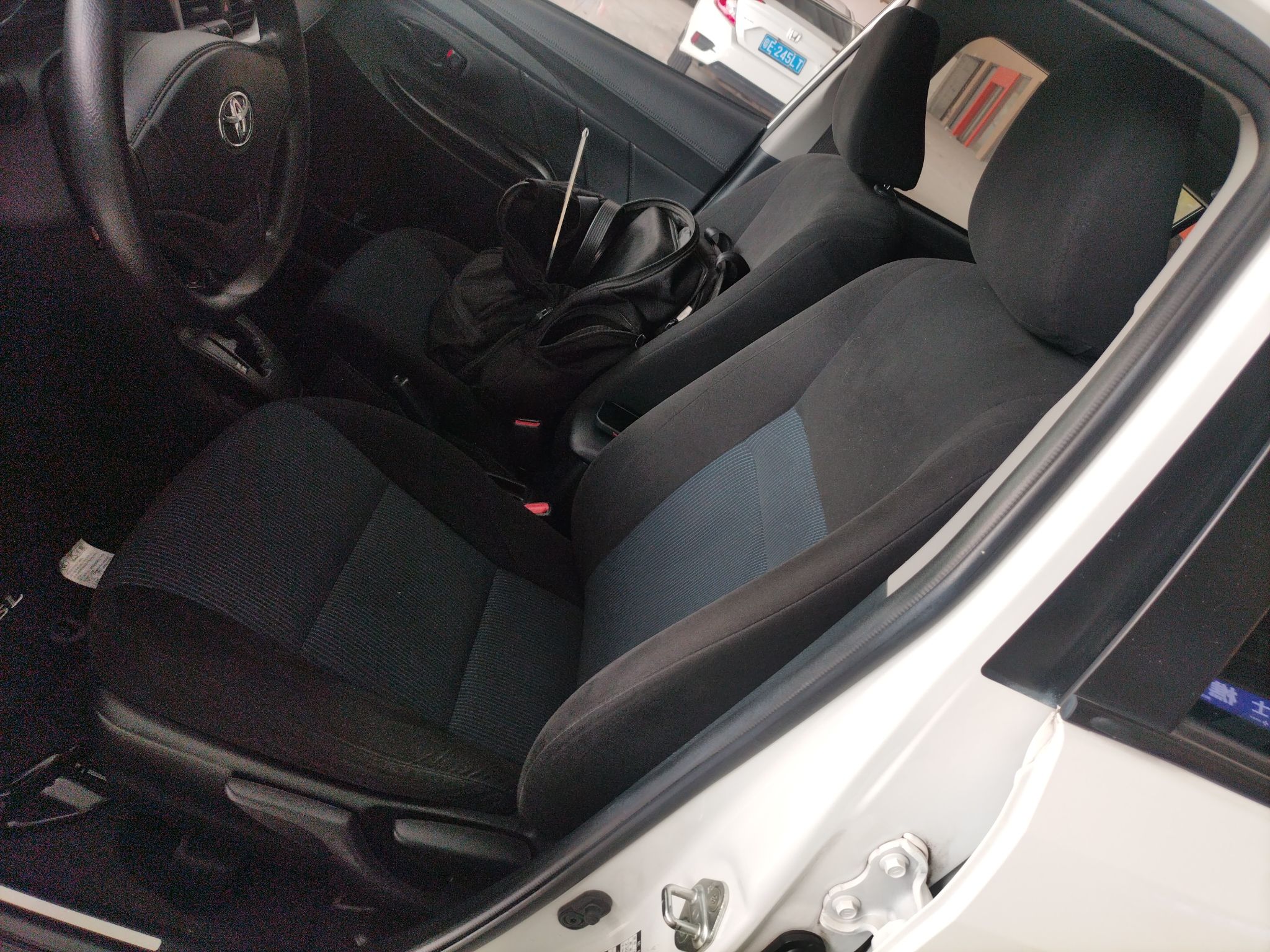 Interior delantero