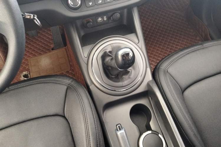 Used Kia Sportage R 2016 2.0L Manual Two-Wheel Drive GL Trim
