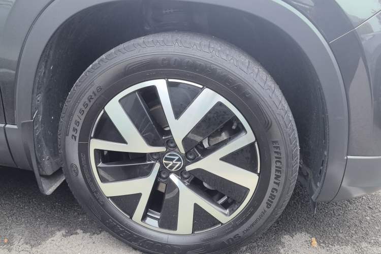 Used Volkswagen Tayron 2024 330TSI Two-Wheel Drive Luxury Plus Advanced Version Right Rear Wheel Hub