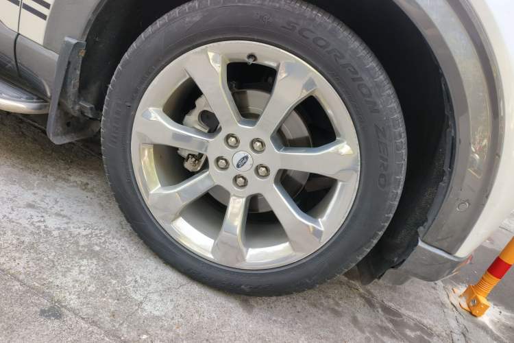 Used Ford Explorer 2020 EcoBoost 285 4x4 Platinum Edition 6 Seats