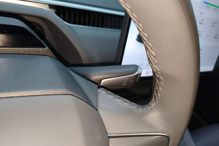 Used XPeng MONA M03 2024 620 with Ultra-Long Range Gear Lever