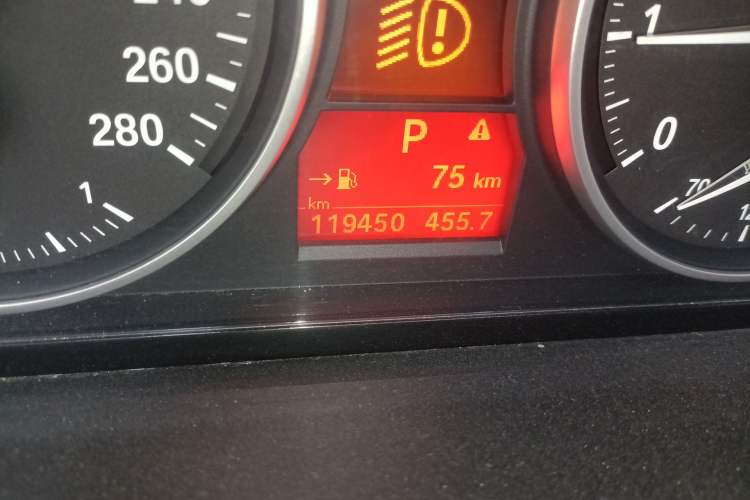 Used BMW 3 Series 2011 325i Convertible Coupe Odometer Close Up