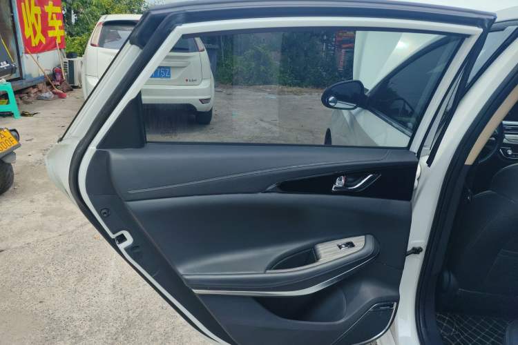 Used CHANGAN Ruicheng CC 2020 1.5T Automatic Xuanrui Model
