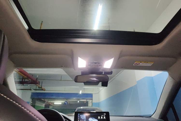 Used Toyota Wildlander 2023 2.0L CVT Two-Wheel Drive Luxury PLUS Edition Headliner